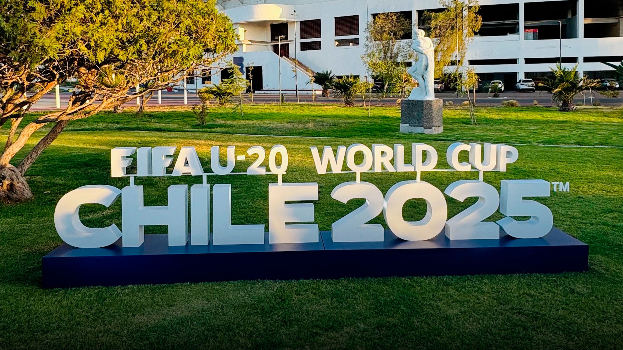 logo fifa estadio nacional 